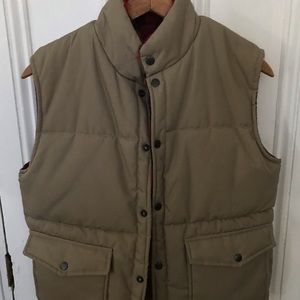 Reversible hunting vest